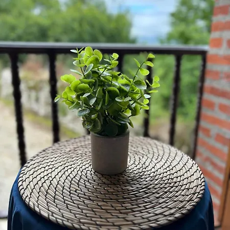 La Casa Grande De Cabrales I Canales (Asturias)