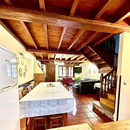 بيت للعطل La Casa Grande De Cabrales I